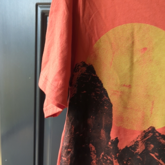 Boys Mountain Snowboarding Graphic Tee, Orange NWT - Picture 6 of 10